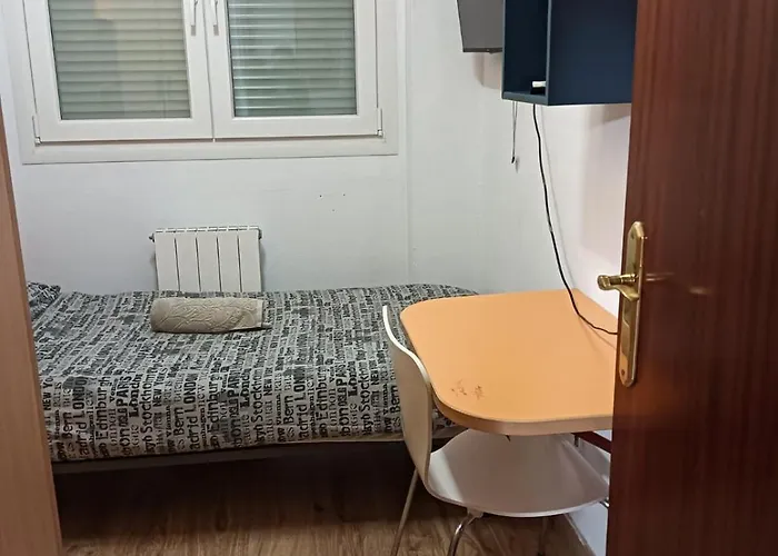 En El Centro Encima De Piscina Palafox Lejlighed *